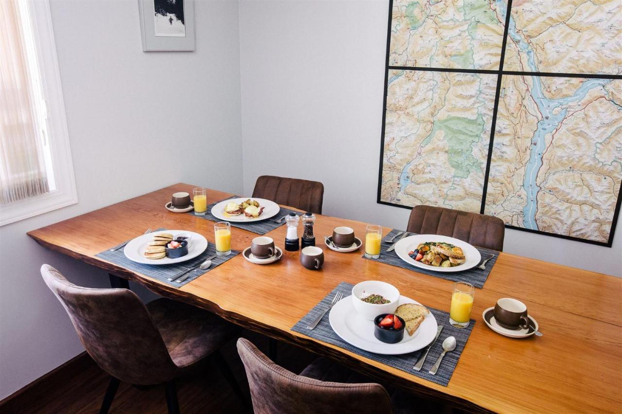 Alpenrose Revelstoke Bed & Breakfast 외부 사진