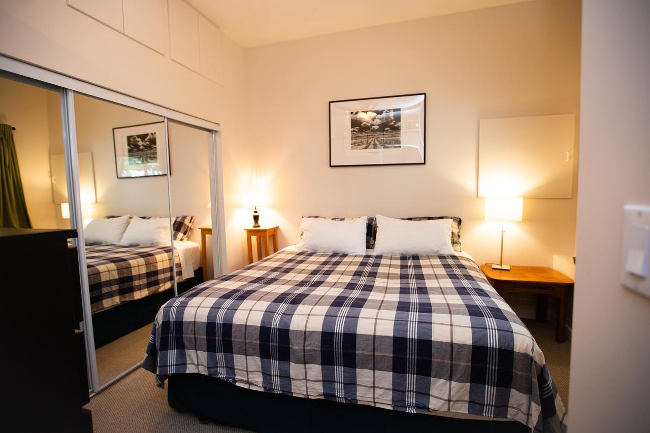 Alpenrose Revelstoke Bed & Breakfast 외부 사진